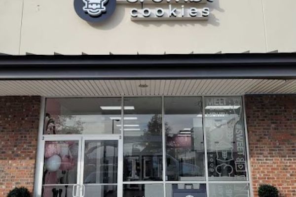 Crumbl Cookies – Metairie