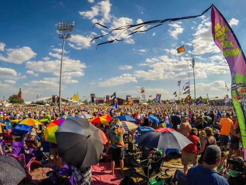 wp-content/uploads/new-orleans-jazz-fest-the-ultimate-guide.jpg