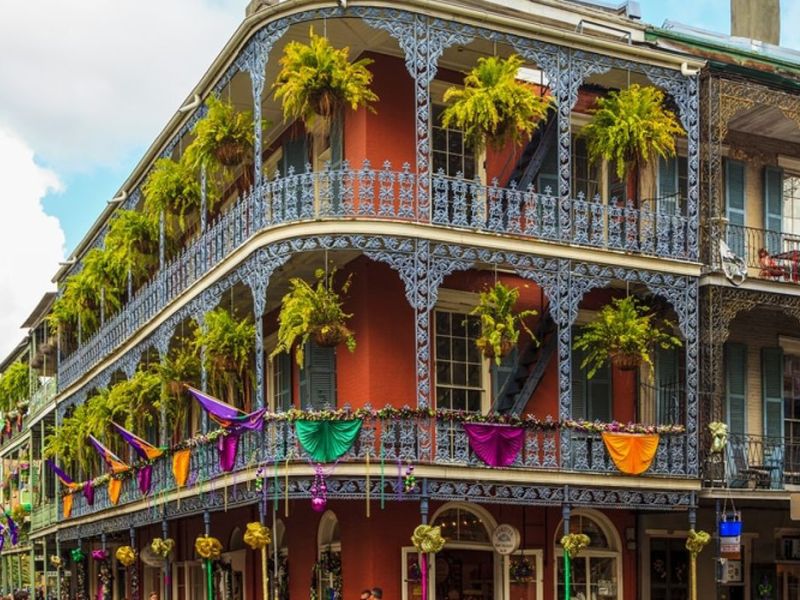 wp-content/uploads/ultimate-mardi-gras-guide-parades-parties-planning-like-a-pro.jpg