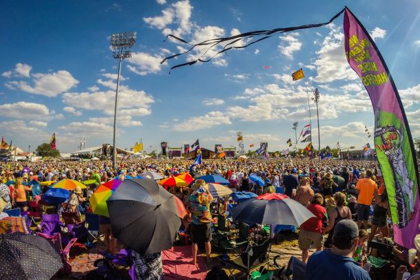 wp-content/uploads/new-orleans-jazz-fest-the-ultimate-guide.jpg