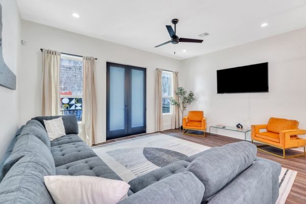 Modern 5BR Home in Mid-City, Walk to Streetcar