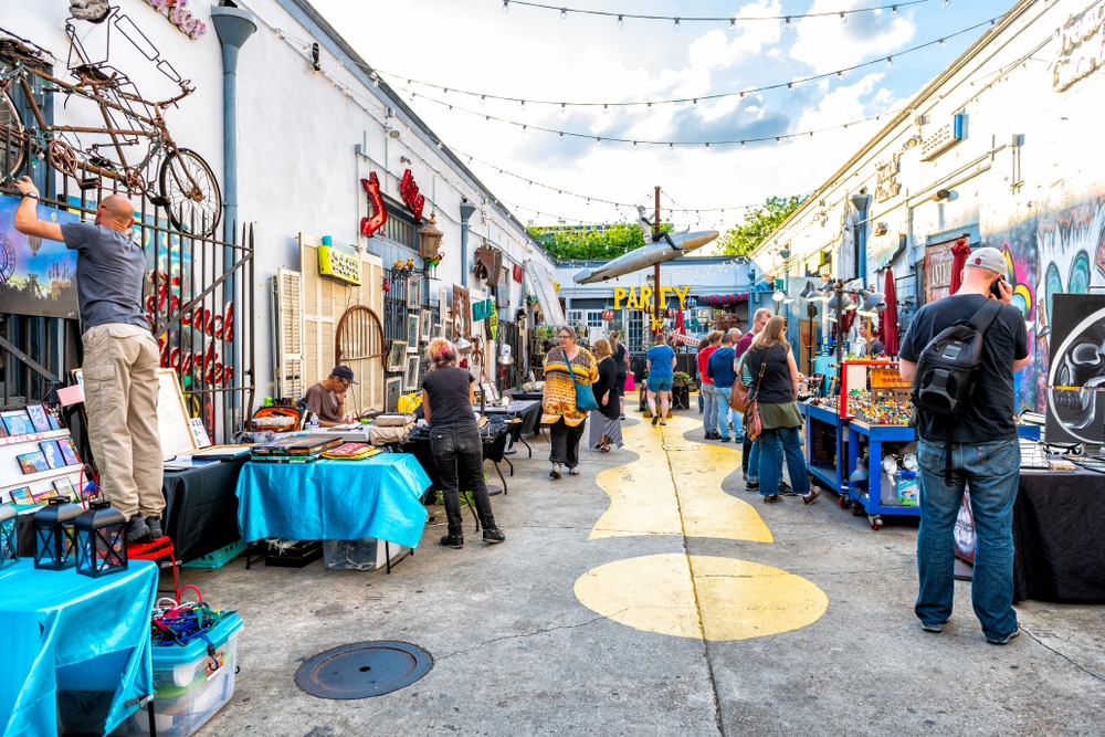 Stroll through the Frenchmen Art Market