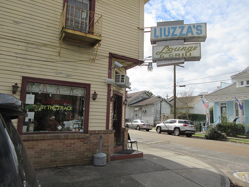Liuzza's By the Track