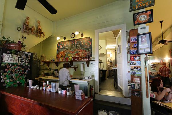 Surrey's Cafe & Juice Bar